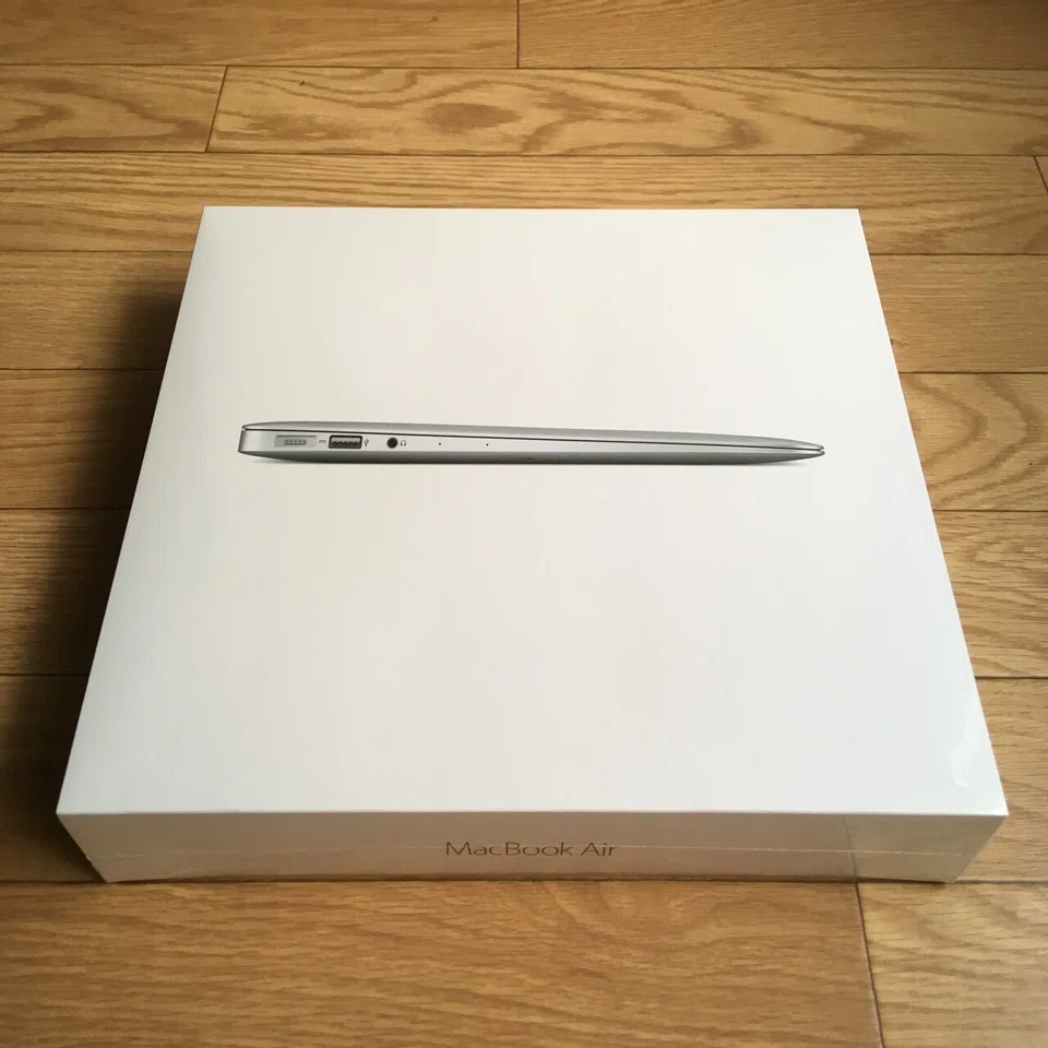 愛用品】MacbookAir（2017）を使い続ける理由｜よわむしめがね?