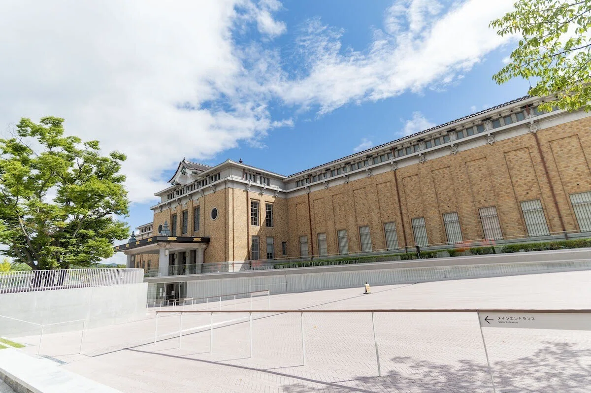 理性と感性の交差する展覧会 ／ 「杉本博司 瑠璃の浄土」展 (京都市 