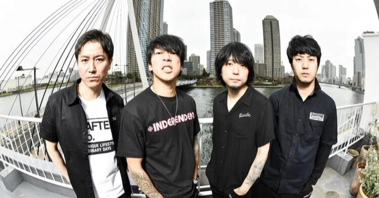 ELLEGARDEN エルレガーデン エルレ THE BOYS ARE BACK IN TOWN TOUR 2018 グッズ リストバンド 黒 × 赤  新品】 ELLEGARDEN エルレガーデン the boys are back in town