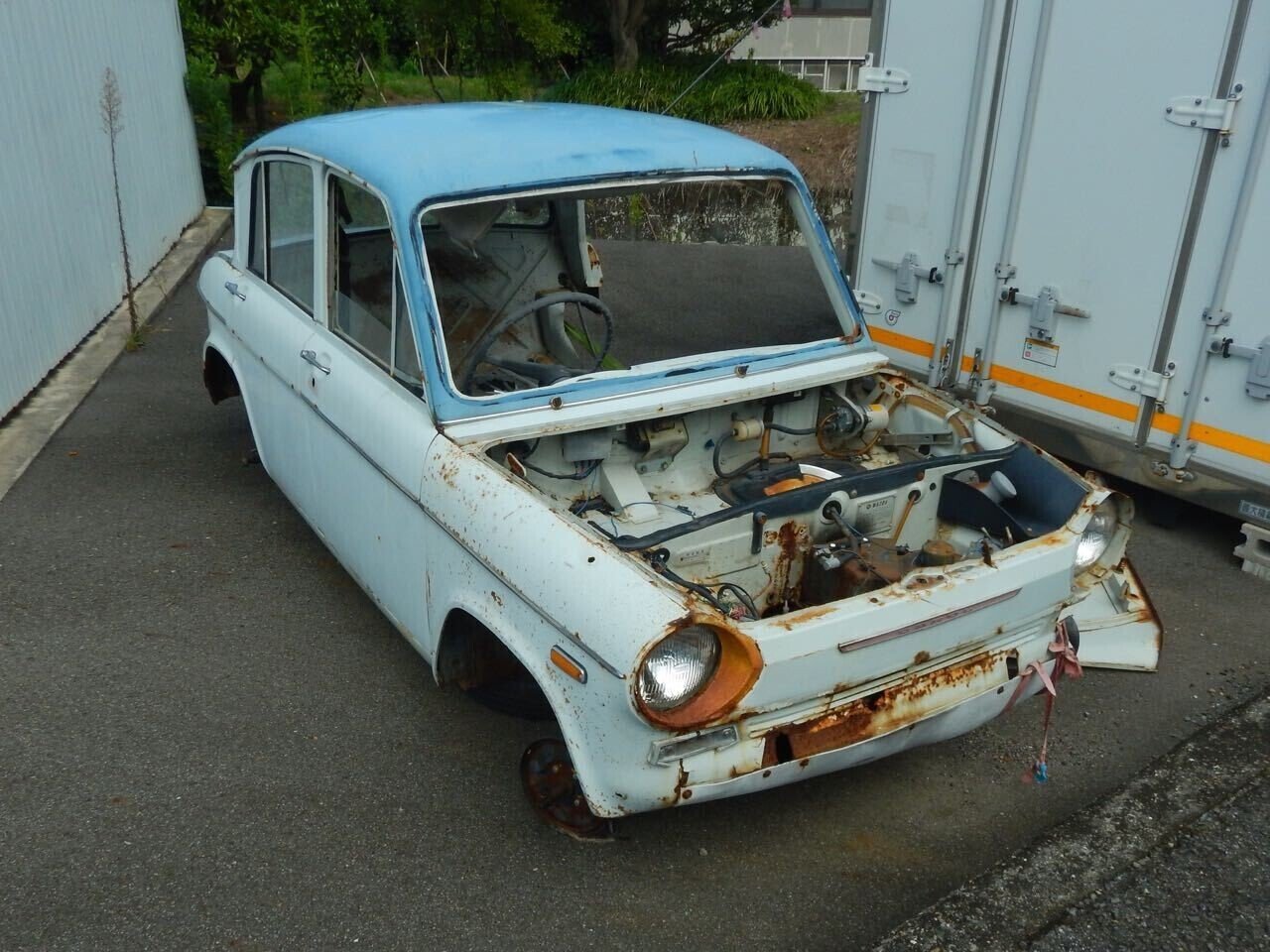 放置車両はマツダキャロル｜フランキー