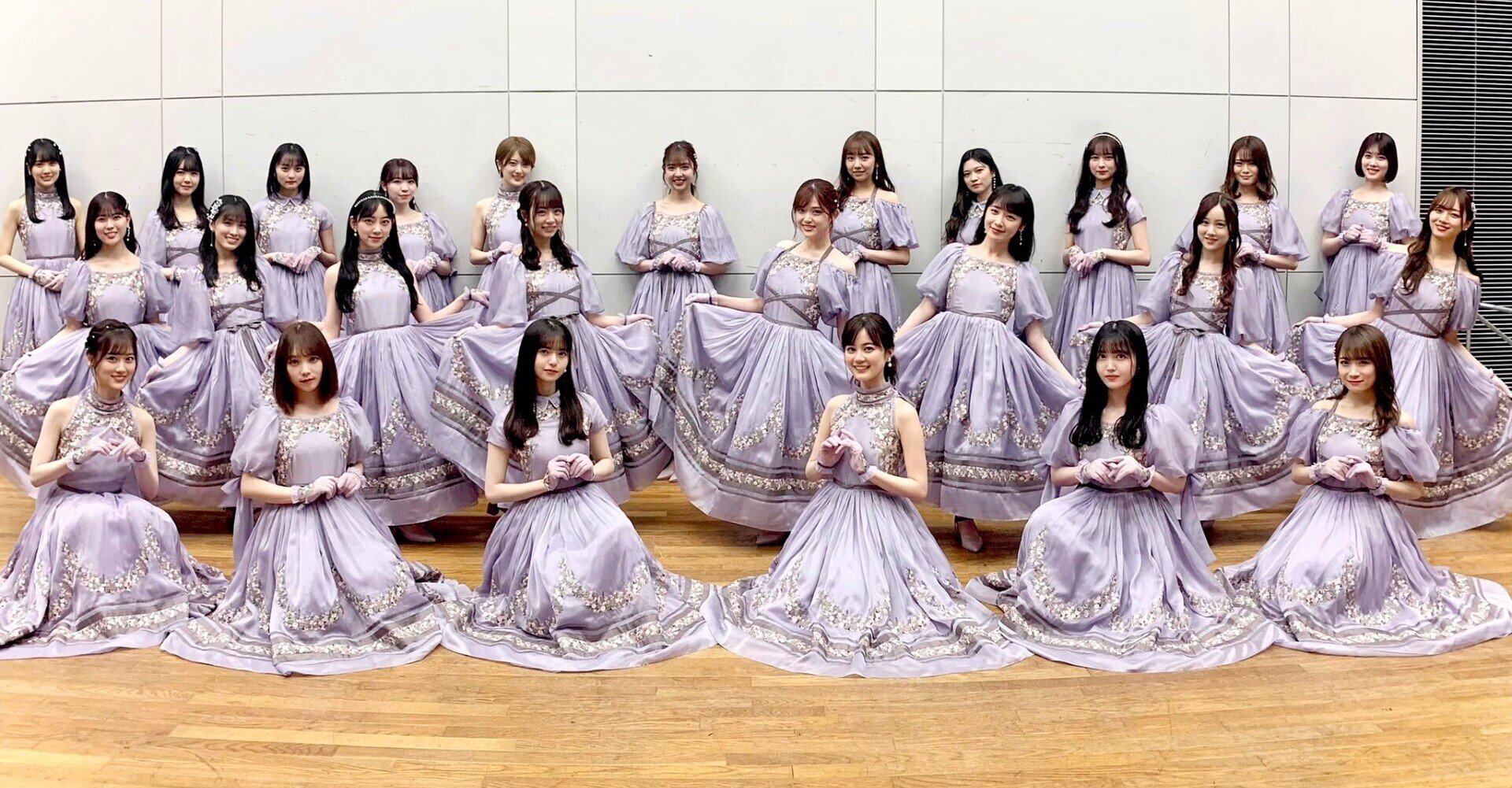 【 最終値下 】乃木坂46 まとめ売り 最終値下げ！【写真集まとめ売り】乃木坂46 ファースト写真集