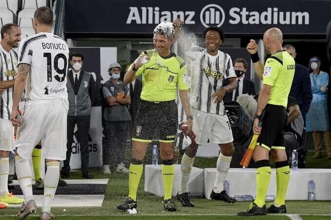 年に引退をした審判たち Premier League Referees Note