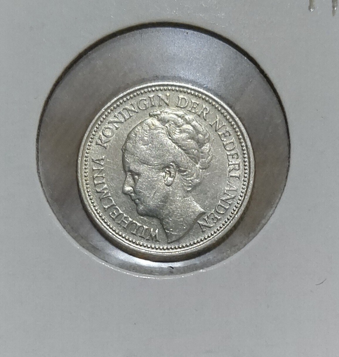 ウィルヘルミナ女王|びぶ