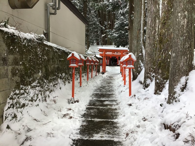 水墨画で不動明王さまを描いていただきました 高野山法徳堂 空海と高野山の魅力を独自の視点で伝えています Note