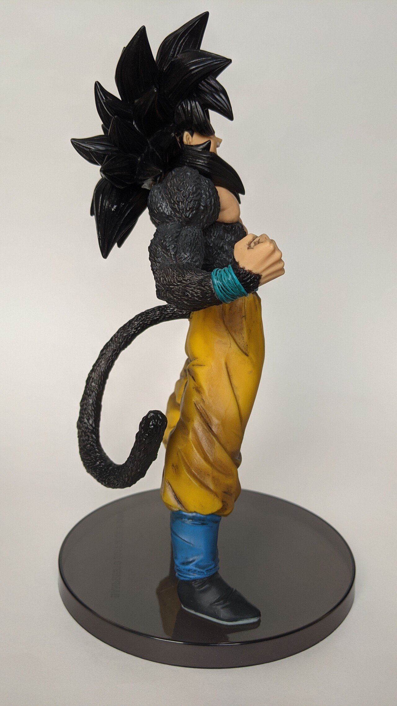 ドラゴンボール　孫悟空　フィギュア　リペイント　④ Yahoo!オークション - ドラゴンボール スーパーサイヤ人4孫悟空