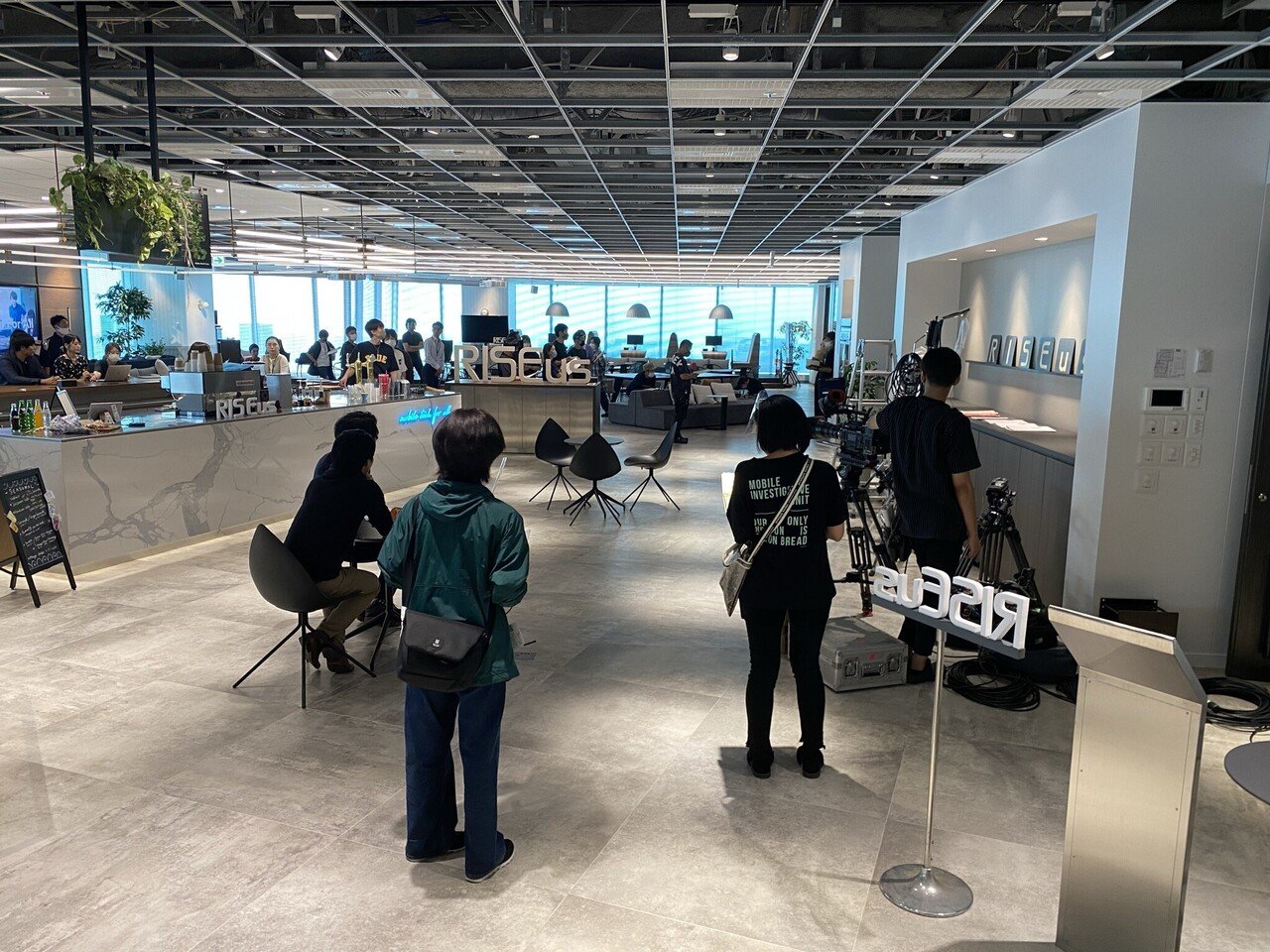 ヤプリオフィスが 逃げるは恥だが役に立つ ガンバレ人類 新春スペシャル に登場しました 今日のヤプリ Times Yappli ヤプリオフィスが 逃げるは恥だが役に立つ ガンバレ人類 新春スペシャル に登場しました 今日のヤプリ Times Yappli