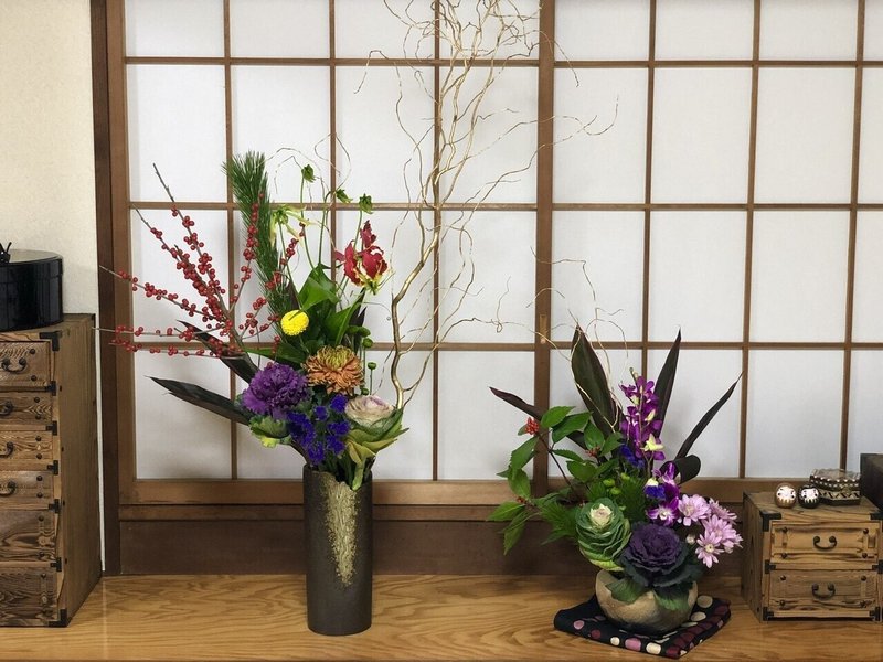 花を生ける その1 華色切絵 平石智美のカラー切り絵を楽しむnote Note