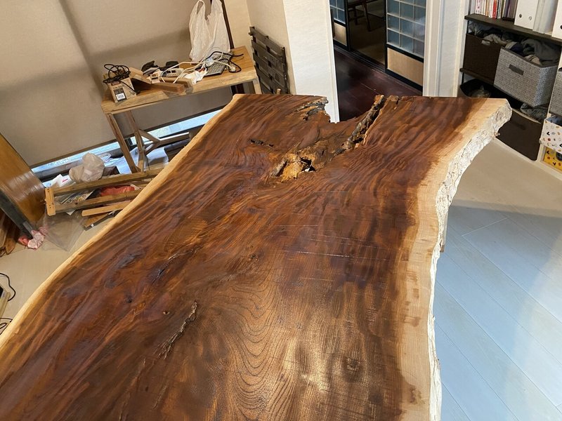 無垢の一枚板を使ってダイニングテーブルをdiyする ウレタンニス塗装編 Noriaki Kawanishi 黒崎base半農style Note 無垢の一枚板を使ってダイニングテーブルをdiyする ウレタンニス塗装編 Noriaki Kawanishi 黒崎base半農style Note