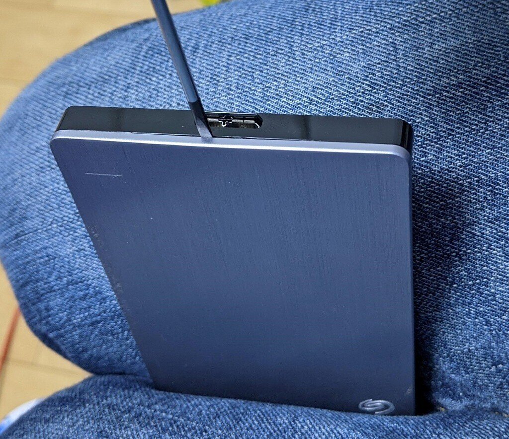 USB外付けHDD分解録(SEAGATE SRD00F1 Backup Plus Portable USB外付けHDD分解録(SEAGATE SRD00F1 Backup Plus Portable