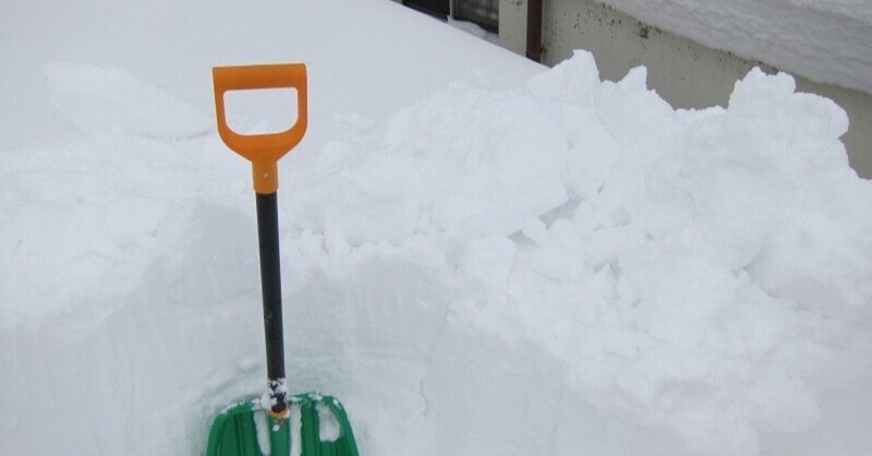 屋根の雪下ろし 大山ゲストハウス寿庵 Note 屋根の雪下ろし 大山ゲストハウス寿庵 Note