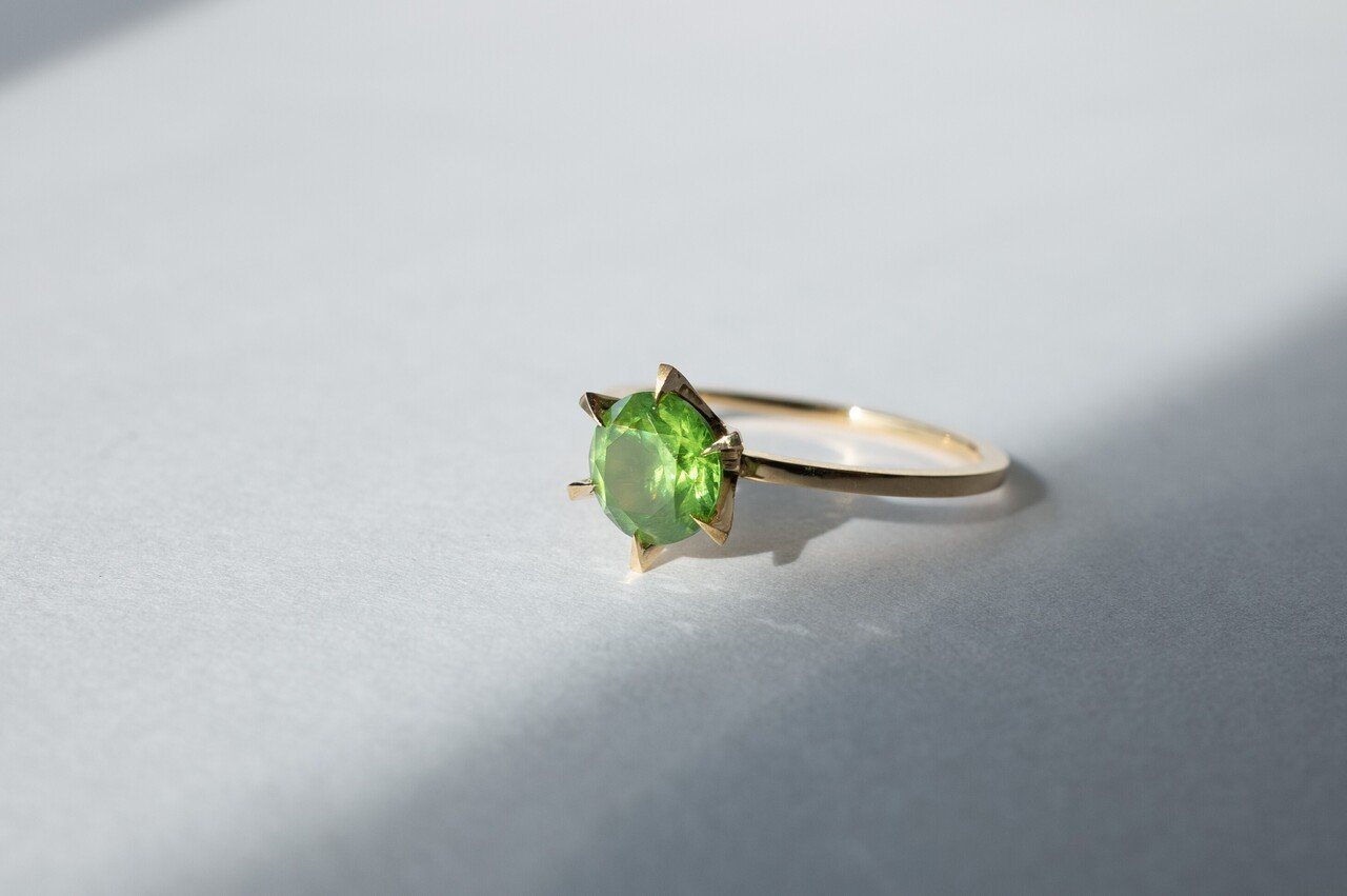 ガーネットコレクション 緑色系 【ウグランダイト系列】｜MOEMI SUGIMURA