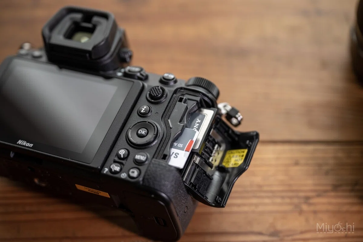 美品】ニコンZ 6II ボディ(XQD&SDカード付き) （第二世代としての進化 