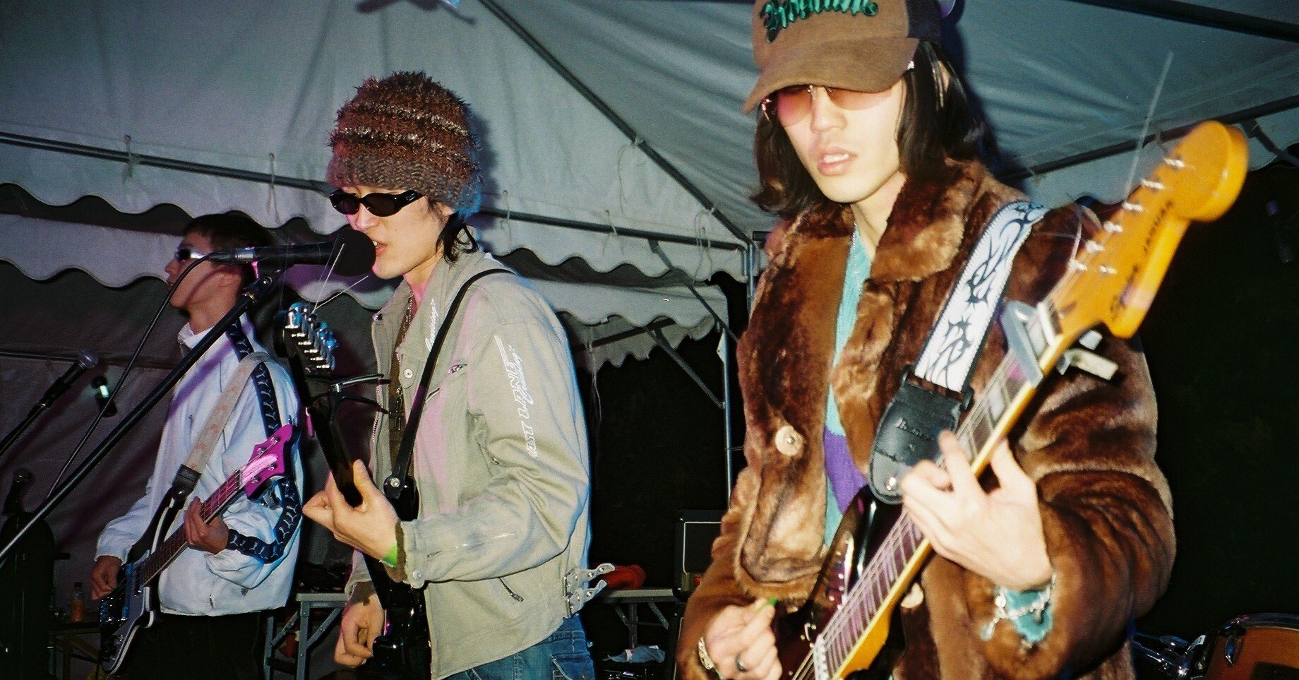 野外レイヴ・パーティー〈PURE2000〉 - 愛とダンスへの渇望、刷新され