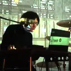 フルヤアツシ