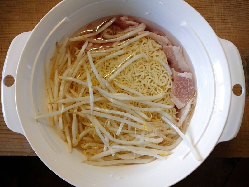 レンジで簡単 チャルメラ宮崎辛麺がウマ過ぎる オヤジ戦隊ダジャレンジャー Note