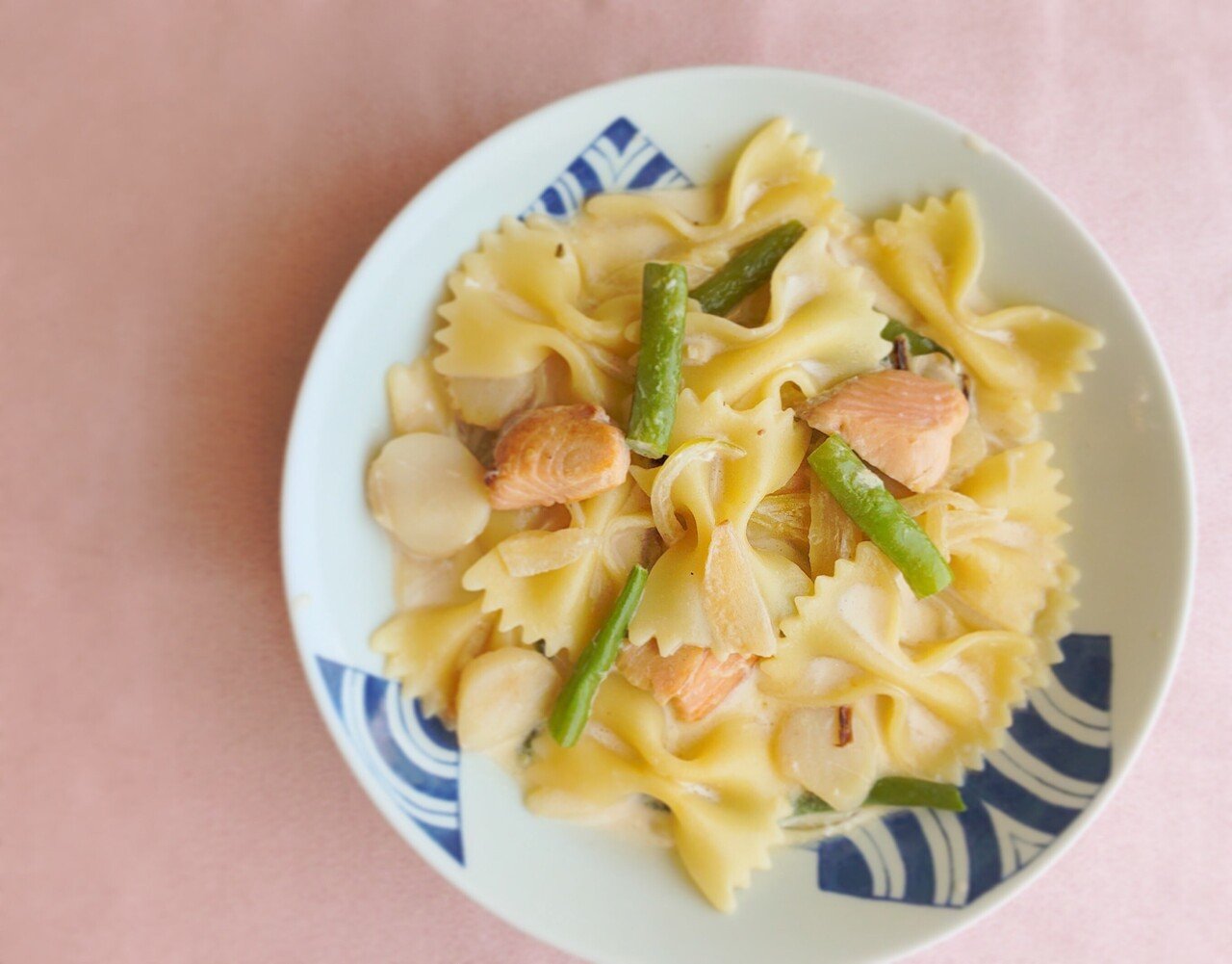 牛乳と小麦粉でかんたん美味しい 塩鮭とインゲンのクリームパスタ 岡村朱万里 フリーランスライター 編集者 Note 牛乳と小麦粉でかんたん美味しい 塩鮭とインゲンのクリームパスタ 岡村朱万里 フリーランスライター 編集者 Note