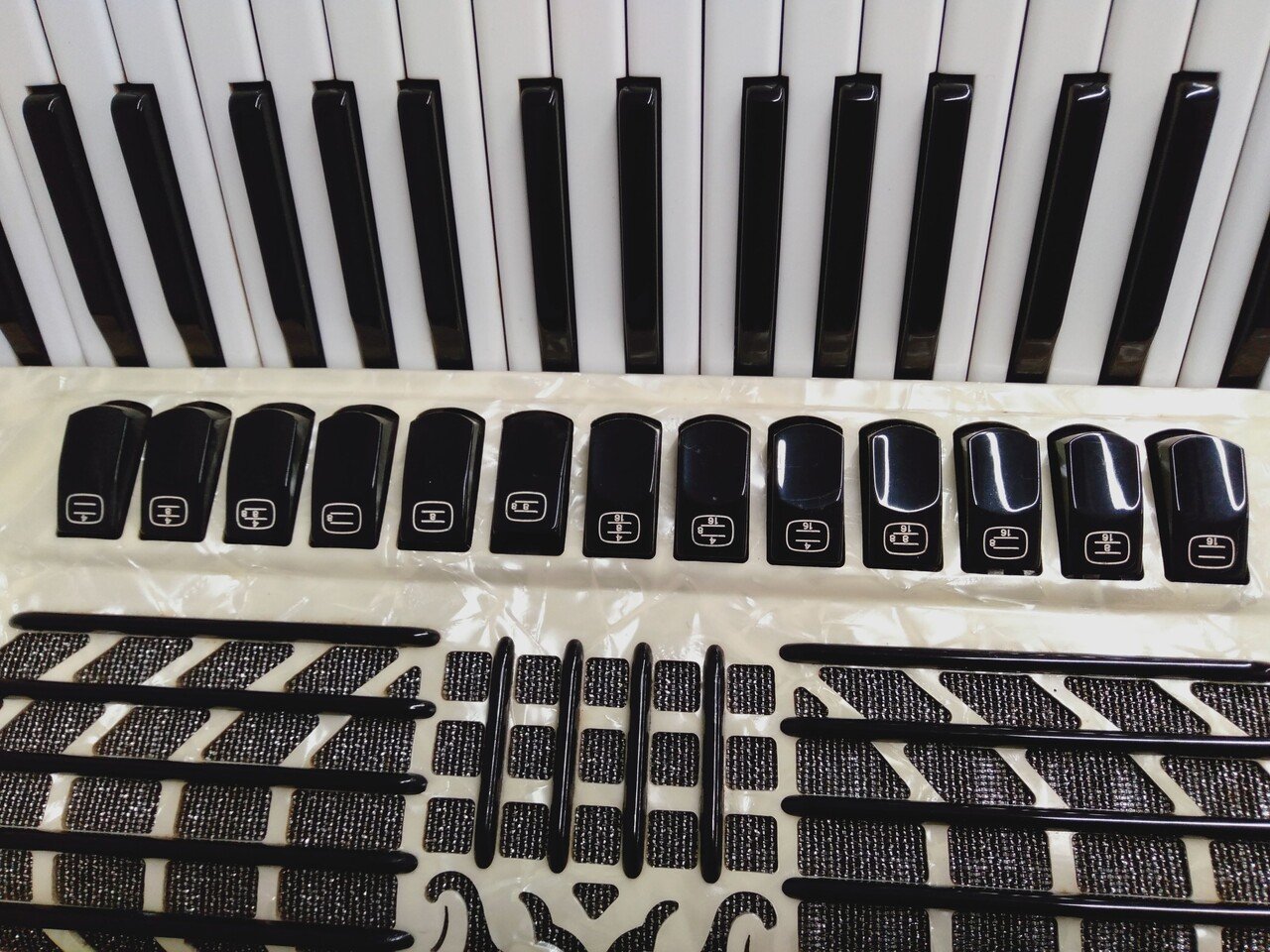 Bugari クロマチック・アコーディオン　中古 中古】BUGARI CHAMPIONCASS 260CHC｜アコーディオン横丁