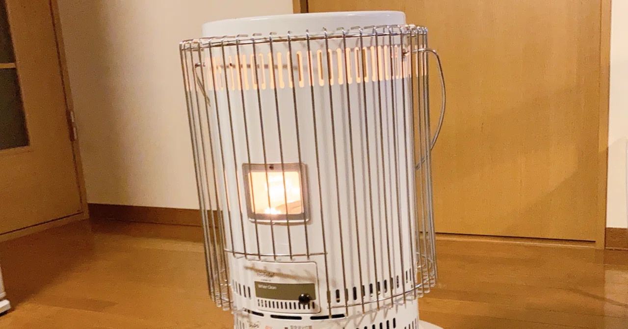 暖かさだけじゃない楽しさがある『トヨトミ 対流形 石油ストーブ 