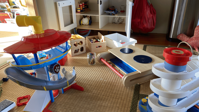 片付け限界 子どものおもちゃをしまってみたら 糸 Note