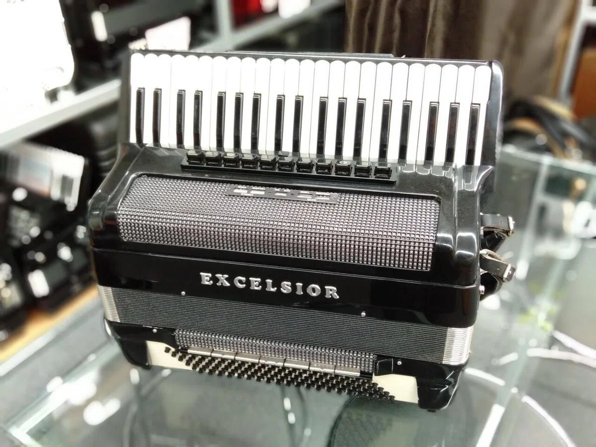 高級 EXCELSIOR 400 アコーディオン 120ベース 言い張っ 41鍵盤