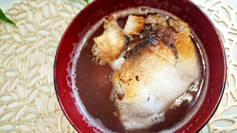 食 1月11日は鏡開きの日 鏡もちと茹であずき缶で超簡単おしるこはいかが ちゃろ Note 食 1月11日は鏡開きの日 鏡もちと茹であずき缶で超簡単おしるこはいかが ちゃろ Note