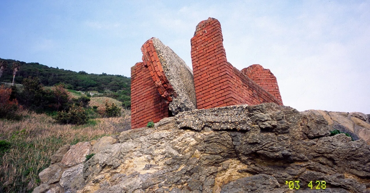 March 20, 2003: Katai Tayama's 'A Common Soldier' and Exploring Ruins ...
