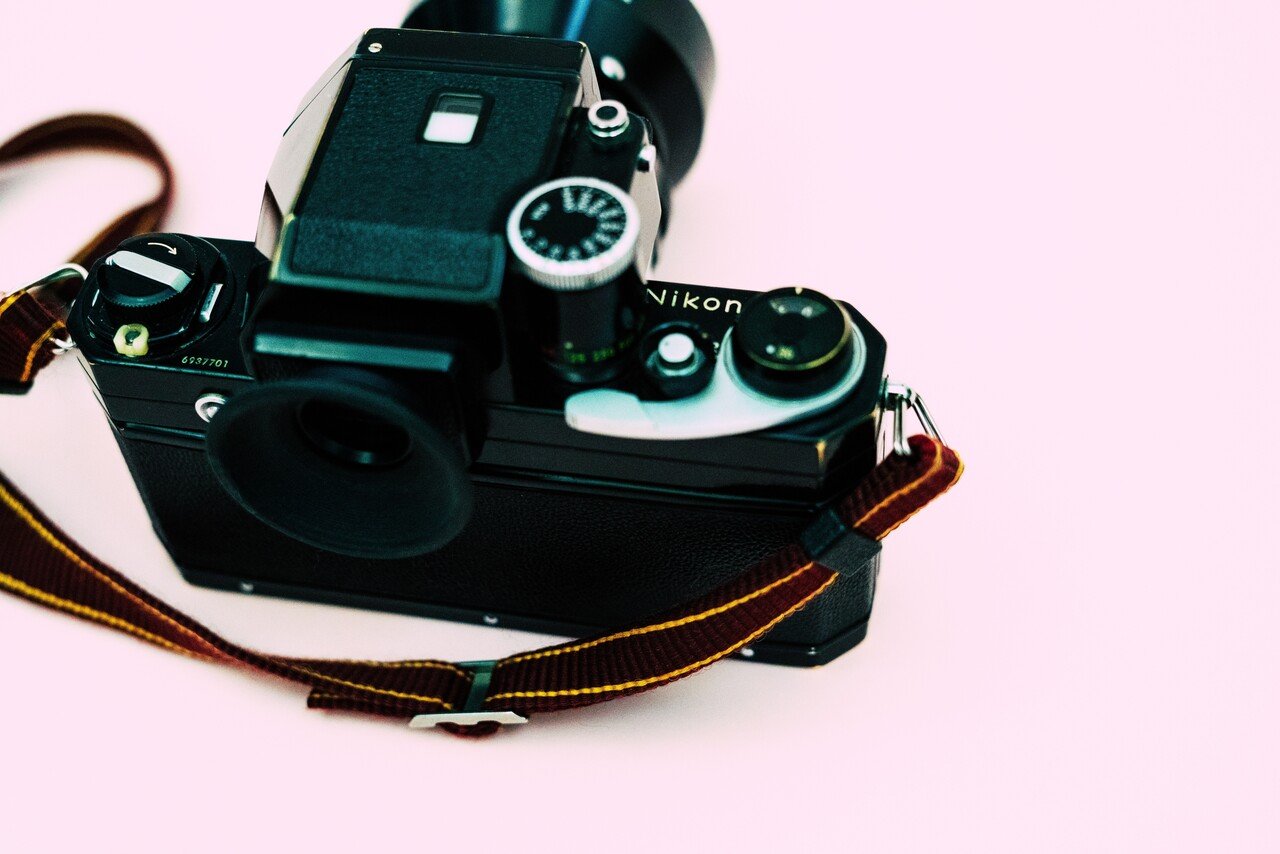 作例あり】フィルムカメラNikonFを持って散歩に【一眼レフ】｜ひかる