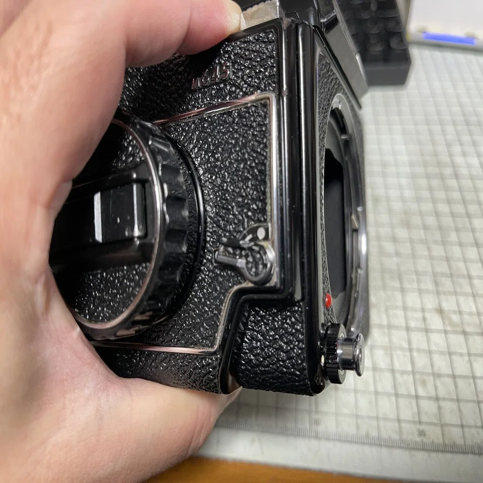 Mamiya M645 Impression｜怪力熊男
