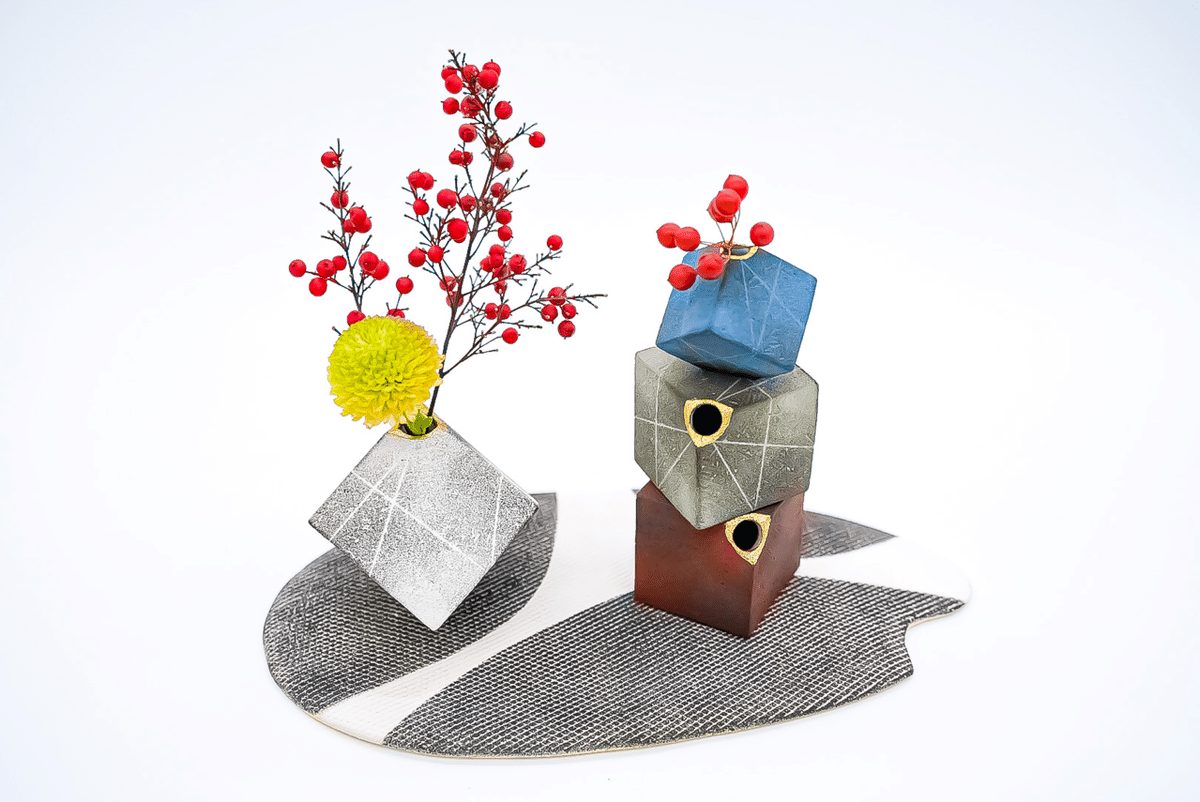 信楽で買えない⁉オンリーワンの信楽焼の花器『サイコロ』作っ
