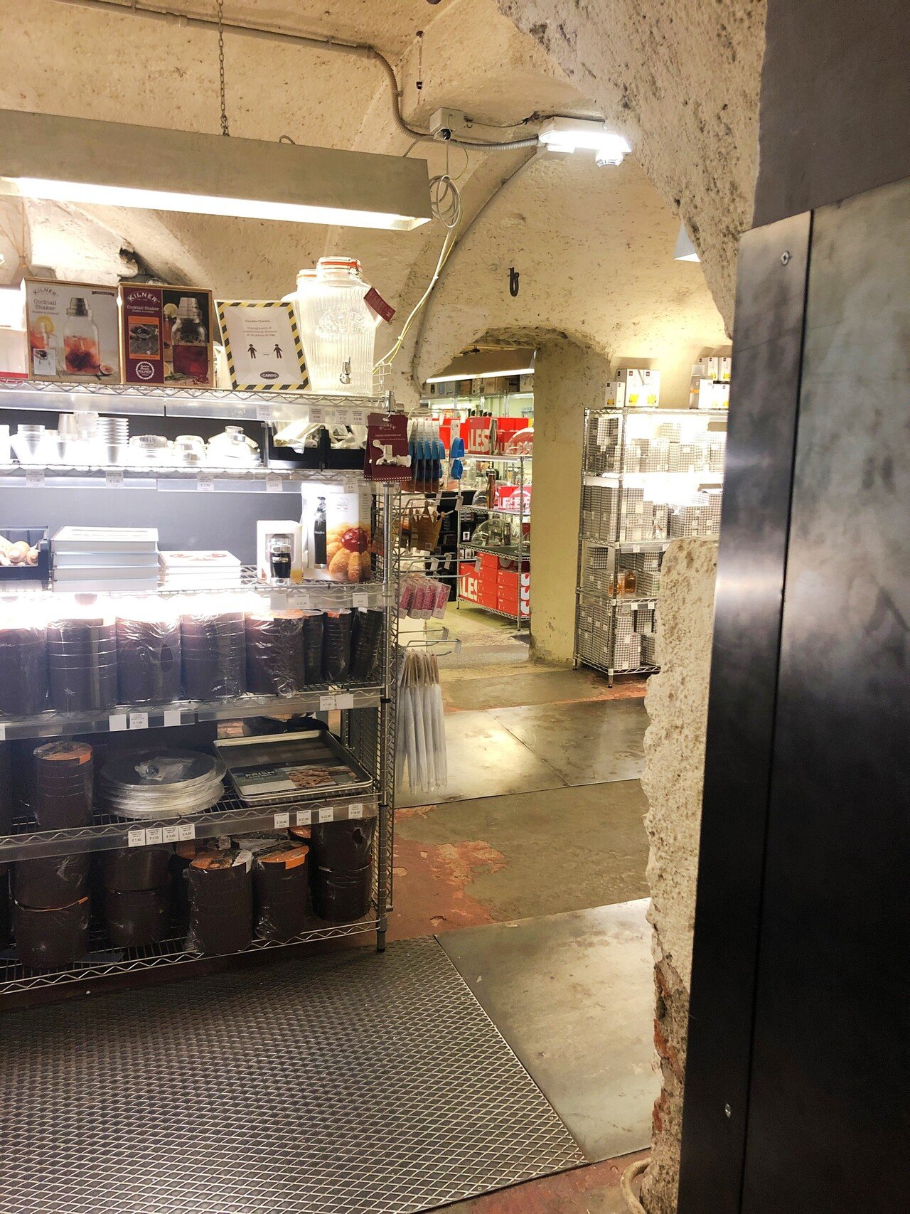 ミラノ Shops I 後編 High Tech な倉庫雑貨屋さん マイ Note ミラノ Shops I 後編 High Tech な倉庫雑貨屋さん マイ Note
