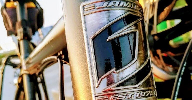 僕のロード jamis Renegade expatを二年間乗って…｜佐藤芽輝(Ibuki Sato)