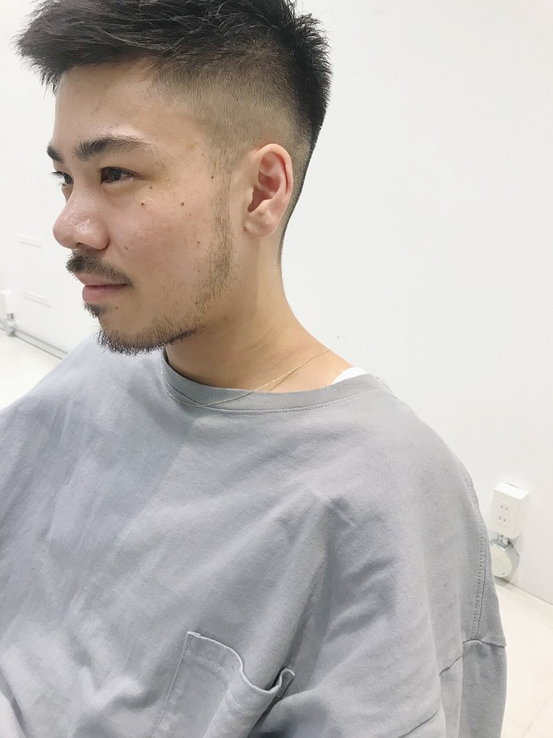 実例 ビジネスマンにはフェードカット がオススメ Yaw Yoichi 西村陽一 美容師 Note 実例 ビジネスマンにはフェードカット がオススメ Yaw Yoichi 西村陽一 美容師 Note