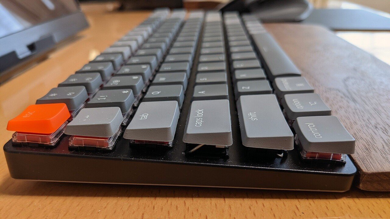 keychron k3赤軸　メカニカルキーボード Keychron K3 Wireless Mechanical Keyboard V2 RGB K3-B1-JIS 赤