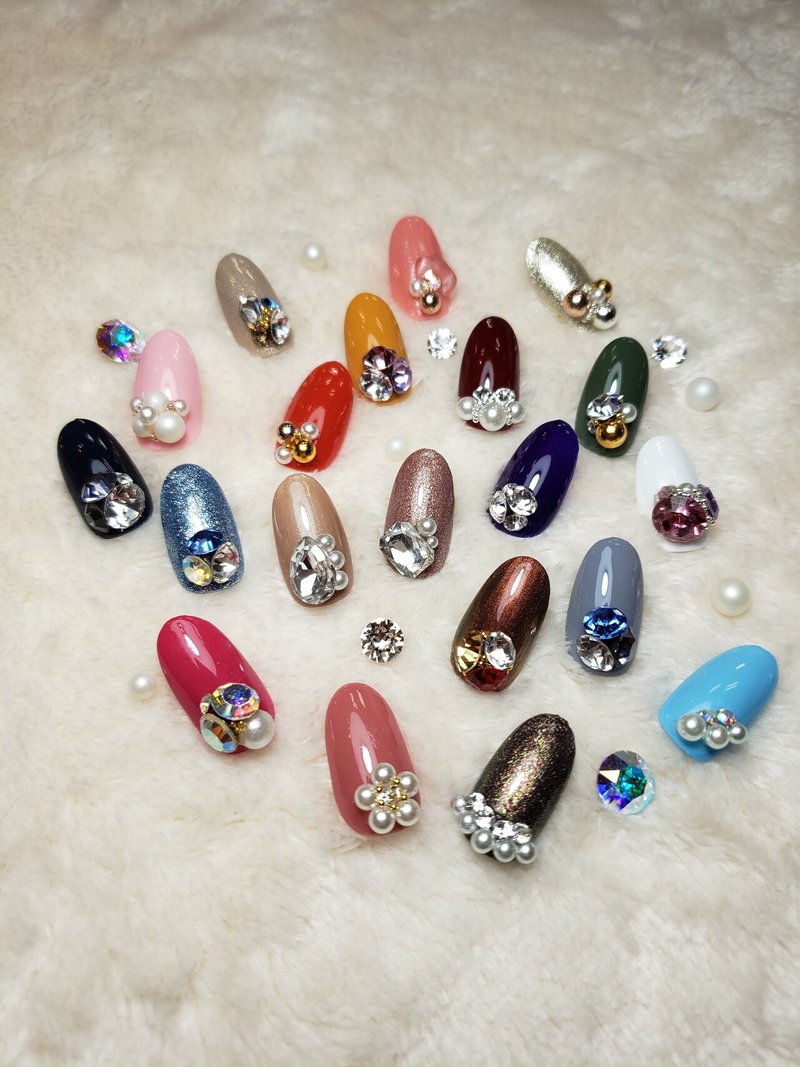 ビジューネイル Jojo Nail At Sannomiya ジョジョネイル 三宮 Note