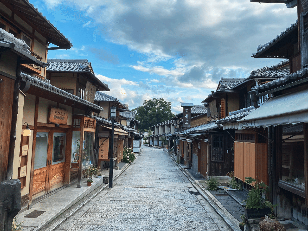 早朝に京都の観光地へ行ったことはありますか Shota Note