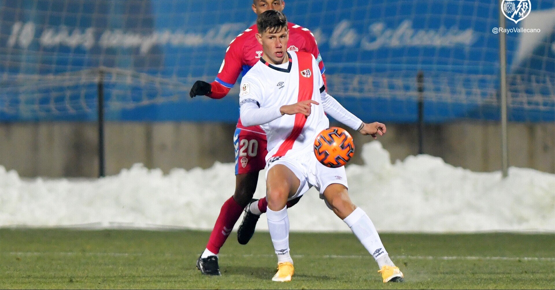 ロンドがゲームレベルでもたらす効果とは何か ピッチ上にある五角形と六角形を見つけること 小嶋将太 アナリスト Note ロンドがゲームレベルでもたらす効果とは何か ピッチ上にある五角形と六角形を見つけること 小嶋将太 アナリスト Note