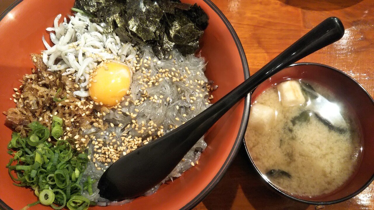 熱海旅行レポもいよいよクライマックス 今回は 熱海グルメ コスパ高 2 000円以下のオススメレストラン6選 という記事を書きました 海鮮はもちろんのこと 石焼鍋料理が美味しいカフェ オーシャンビュー Sayulist さゆり フランス恋物語 著者 フォロワー数