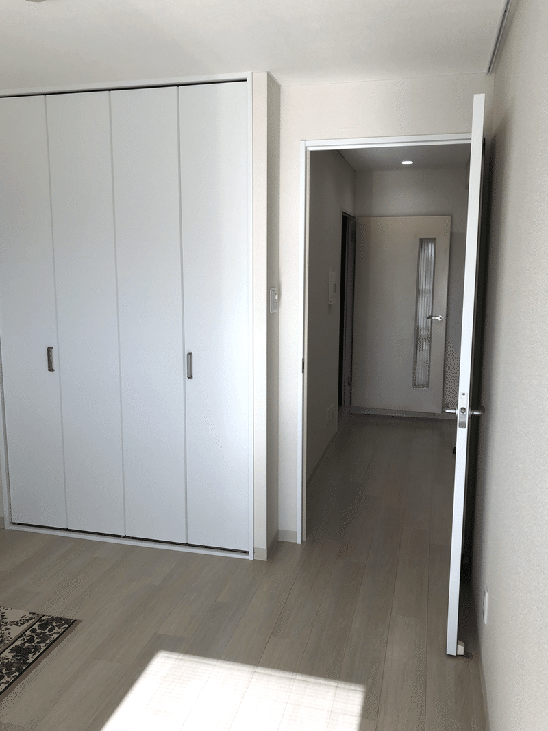 33 ベリティスプラス 扉 キッチン造作部 ピクチャーレール完了 Kinaco Note