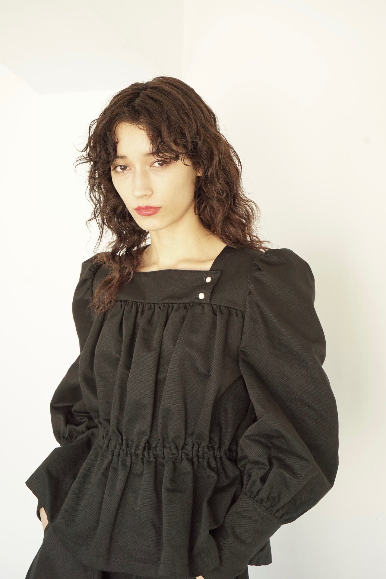 ≪通常販売≫【THE DRESS #27】squareneck puff sleeve blouse（スクエアネックパフスリーブブラウス） – THE  MUSEUM foufou