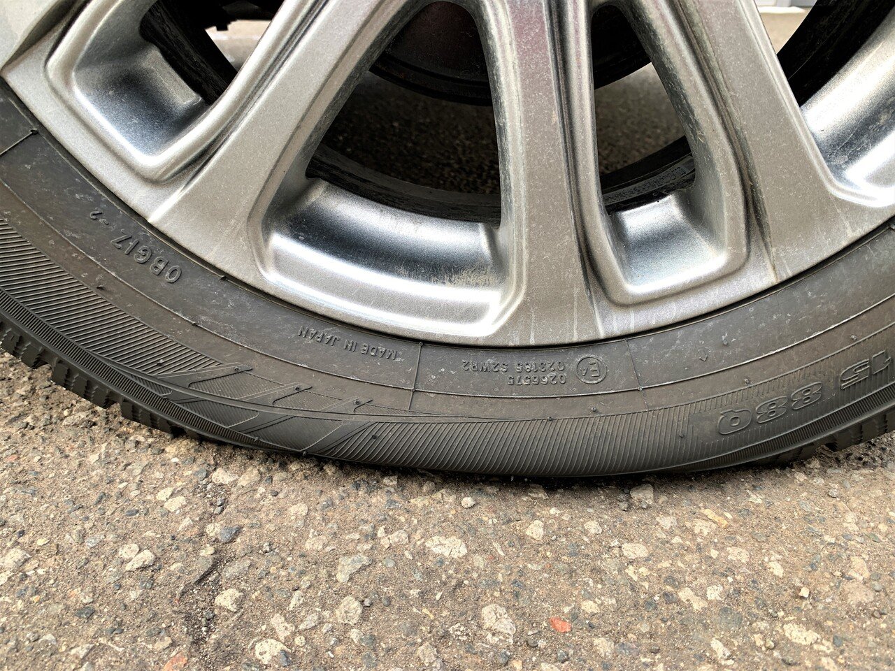 タイヤがパンクしました Jafさんに助けていただきました 心から ありがとうございました 迅速 丁寧 完璧な作業にはもちろんですが 優しくてスマートな対応にも心から感謝しています ちなみ Hbcラジオ 山根あゆみのラジオ業務日誌 Note タイヤがパンクしました Jafさんに助けていただきました 心から ありがとうございました 迅速 丁寧 完璧な作業にはもちろんですが 優しくてスマートな対応にも心から感謝しています ちなみ Hbcラジオ 山根あゆみのラジオ業務日誌 Note