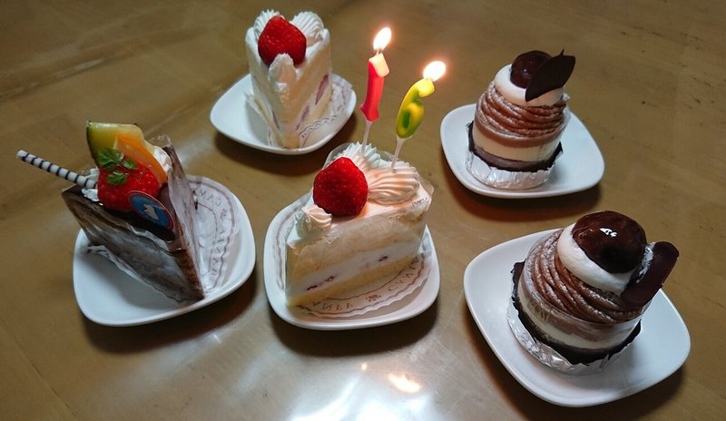 小さなケーキで大きな幸せ わずか3cmにパティシエの技が光る パティスリー エール 東京 九品仏 Dessanew デザニュー