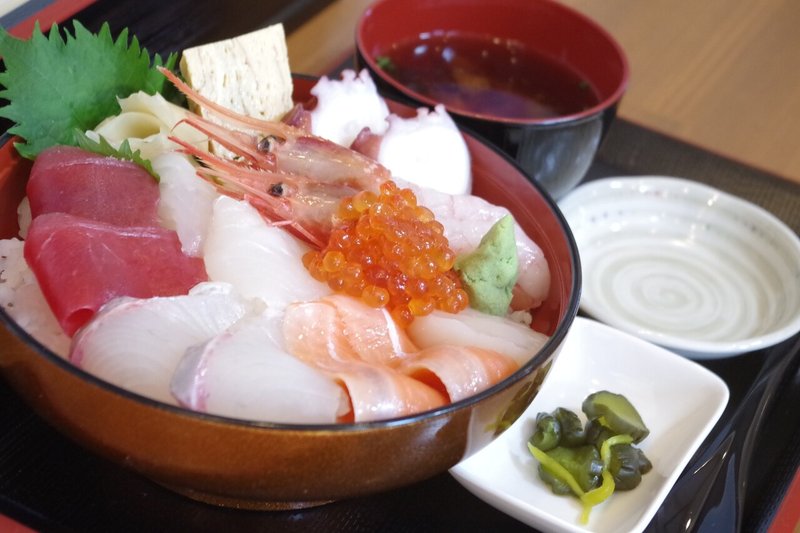 地元食材を生かす職人の技 海鮮丼 丼 丼 石巻市浜松町 石巻days 未来都市の生き方 Note