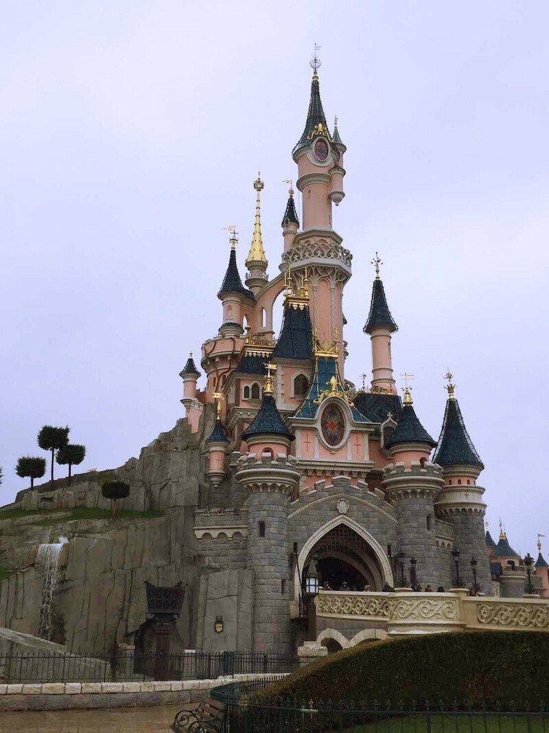 りばいばる 063 雨のディズニーランド パリ 英語できない手に職もないパパ 村上家の6姉妹 オランダ移住物語 Note