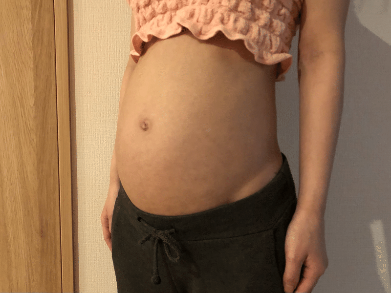 お腹パンパン Yui Note お腹パンパン Yui Note