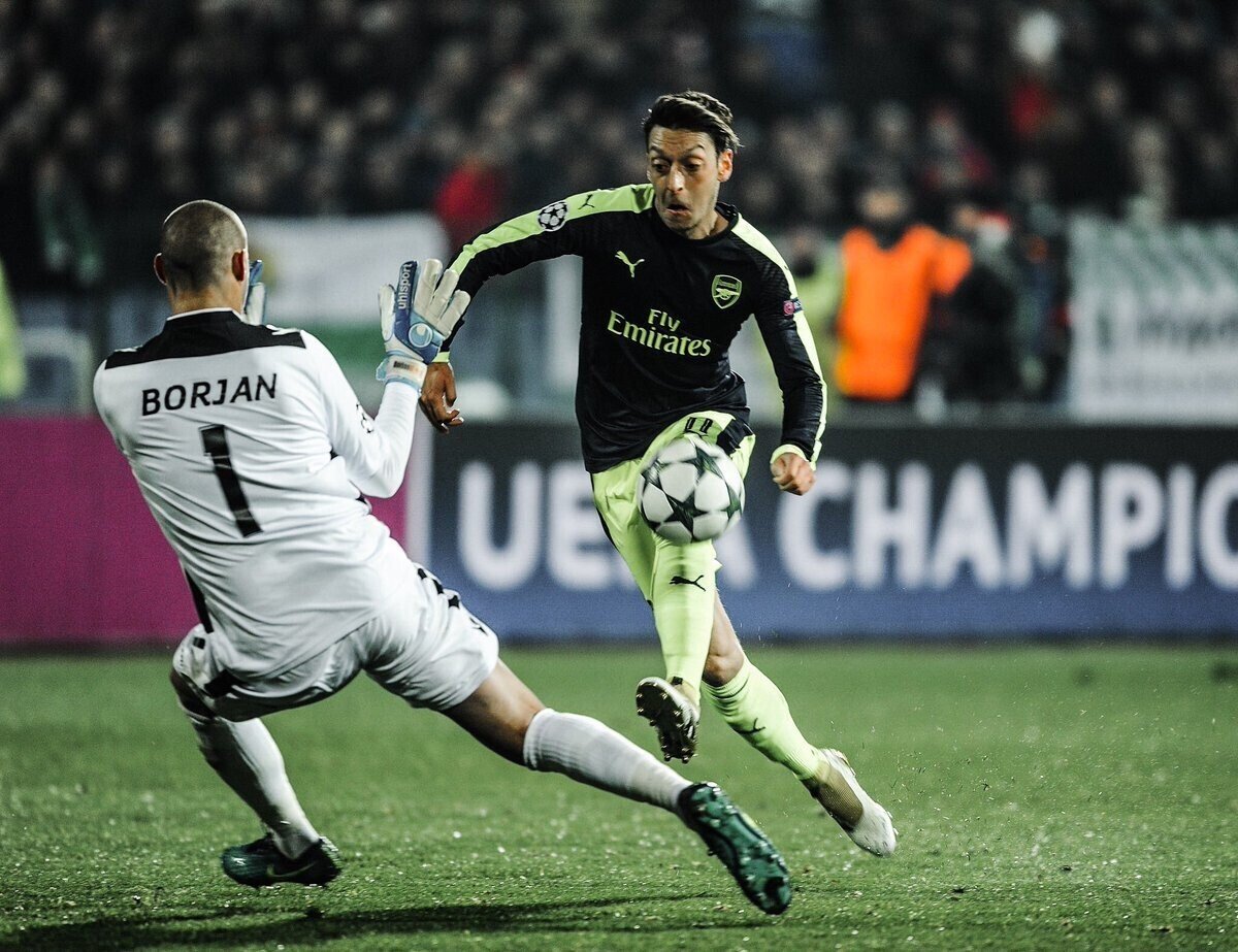 40 別れは感謝と共に エジルに大きな拍手を 前編 いったー Note 40 別れは感謝と共に エジルに大きな拍手を 前編 いったー Note