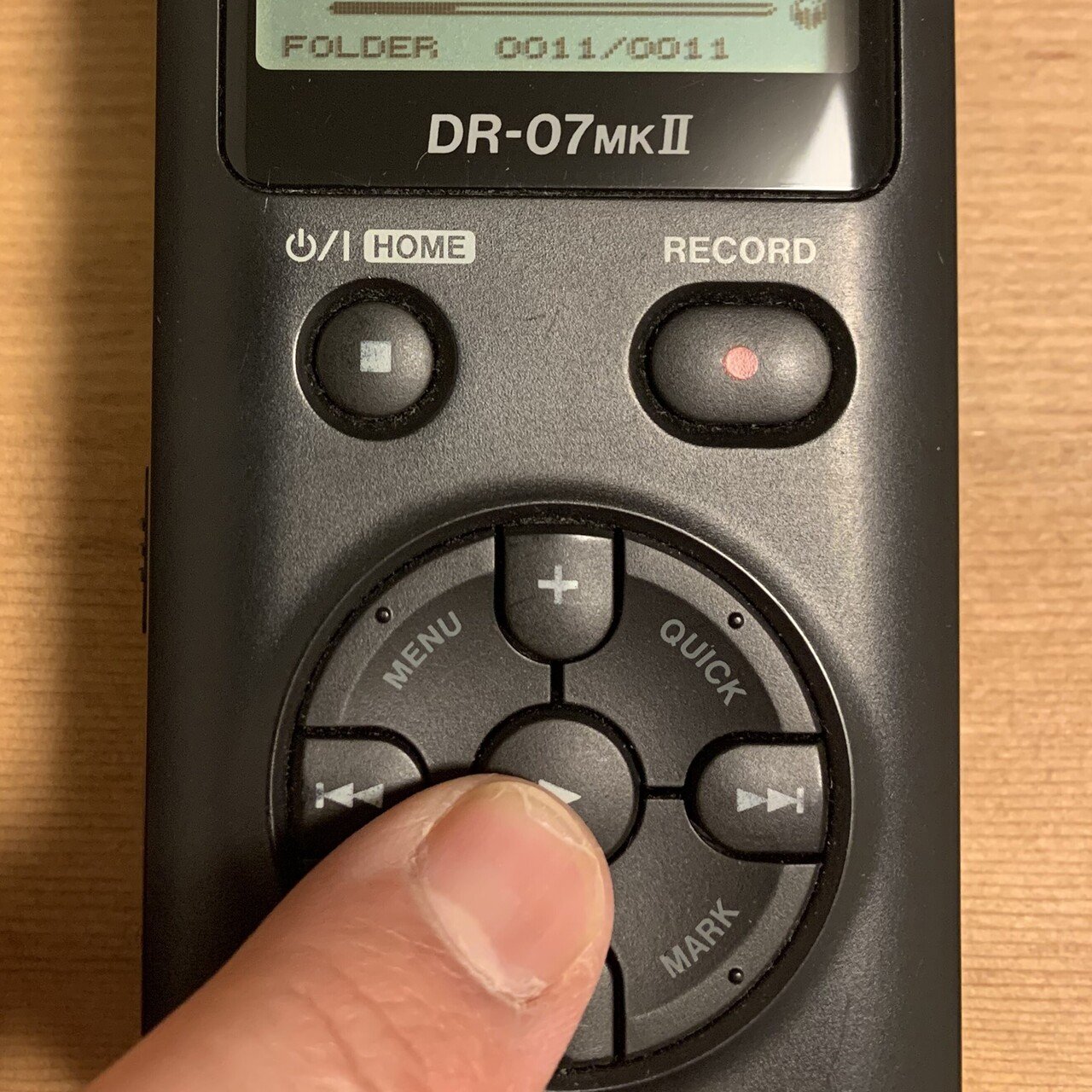 レビュー】TASCAM DR-07MKIIは「録ったらすぐ聴けちゃう」最高の レビュー】TASCAM DR-07MKIIは「録ったらすぐ聴けちゃう」最高の