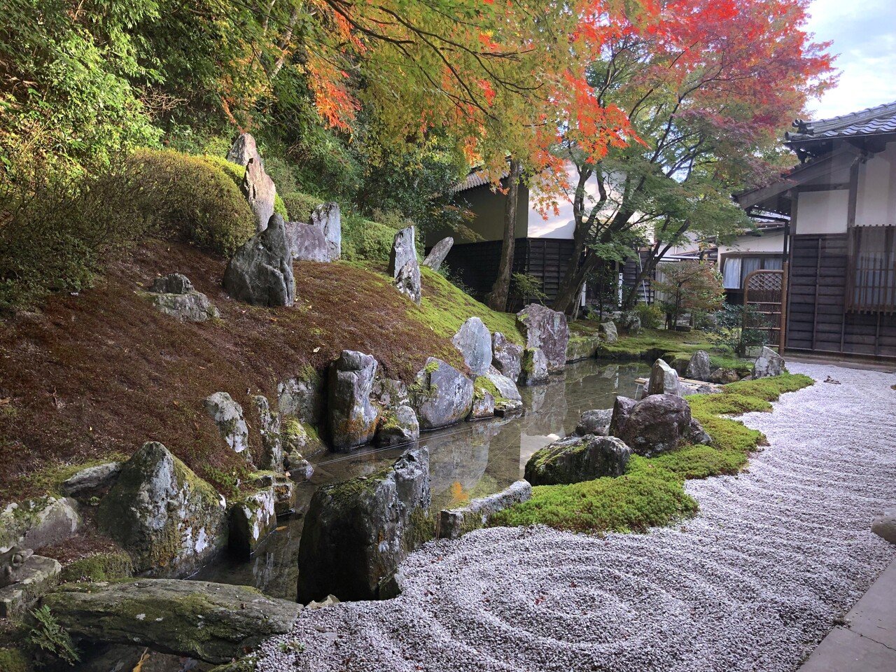 美しい苔の庭】完全版・西日本編。1000箇所以上の日本庭園から厳選して 