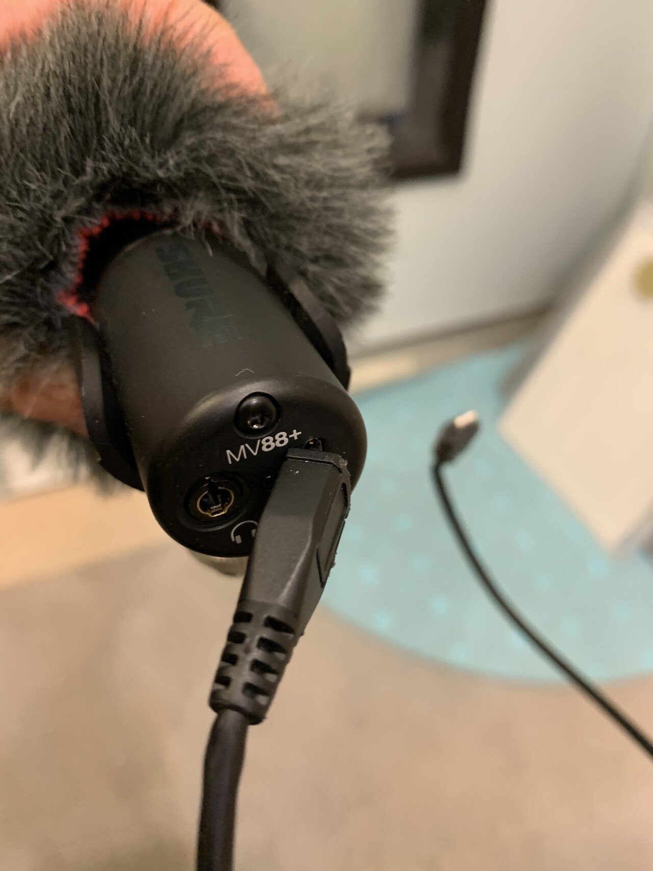 Shure MV88 Plus】ケーブル損傷、、|沖田純之介 サウンドデザイナー Shure MV88 Plus】ケーブル損傷、、|沖田純之介 サウンドデザイナー