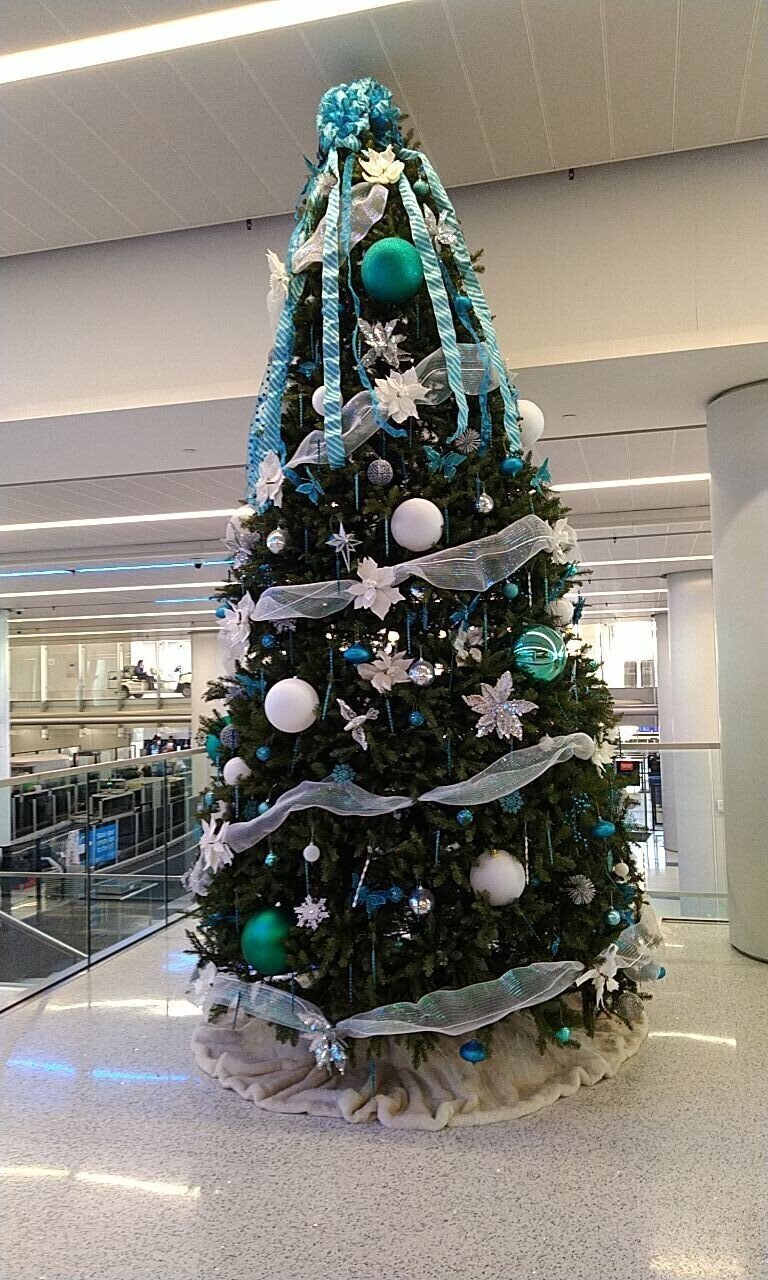 コロナ禍のunited Club Lax Los Angeles国際空港 の様子 年12月末にlaxてトランジットの際にユナイテッド航空のラウンジを訪問したら今まで体感した事のない経験をした 歳の差飲ん兵衛夫婦 海外 生活奮闘中 Note コロナ禍のunited Club Lax Los Angeles国際空港 の様子 年12月末にlaxてトランジットの際にユナイテッド航空のラウンジを訪問したら今まで体感した事のない経験をした 歳の差飲ん兵衛夫婦 海外 生活奮闘中 Note