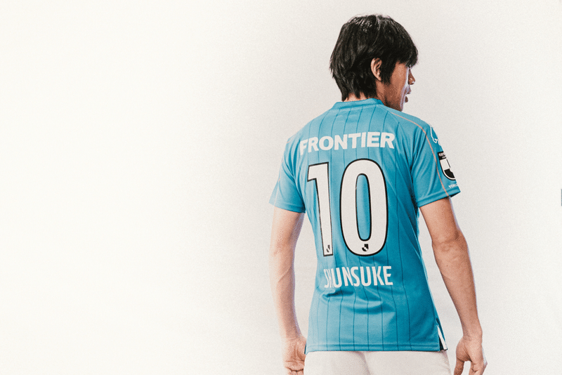 4日目は新ユニフォームでのポージング撮影の裏側を 横浜fc Official Note